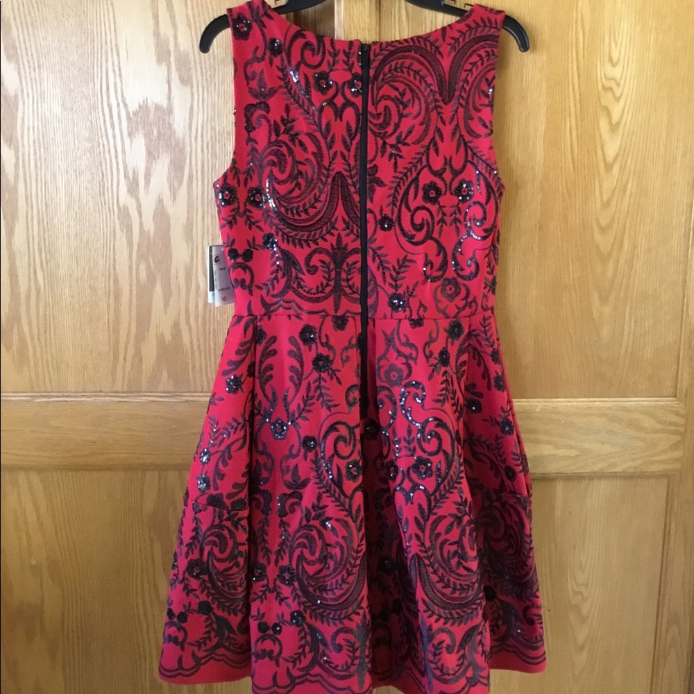 TAYLOR PARTY DRESS - Picture 2 of 4